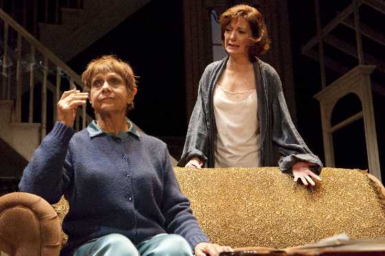 Estelle Parsons & Shannon Cochran in August: Osage County