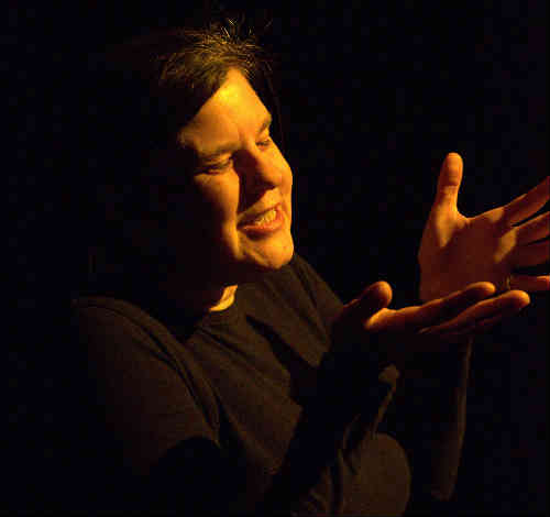 Photo of performer Rachel Jury